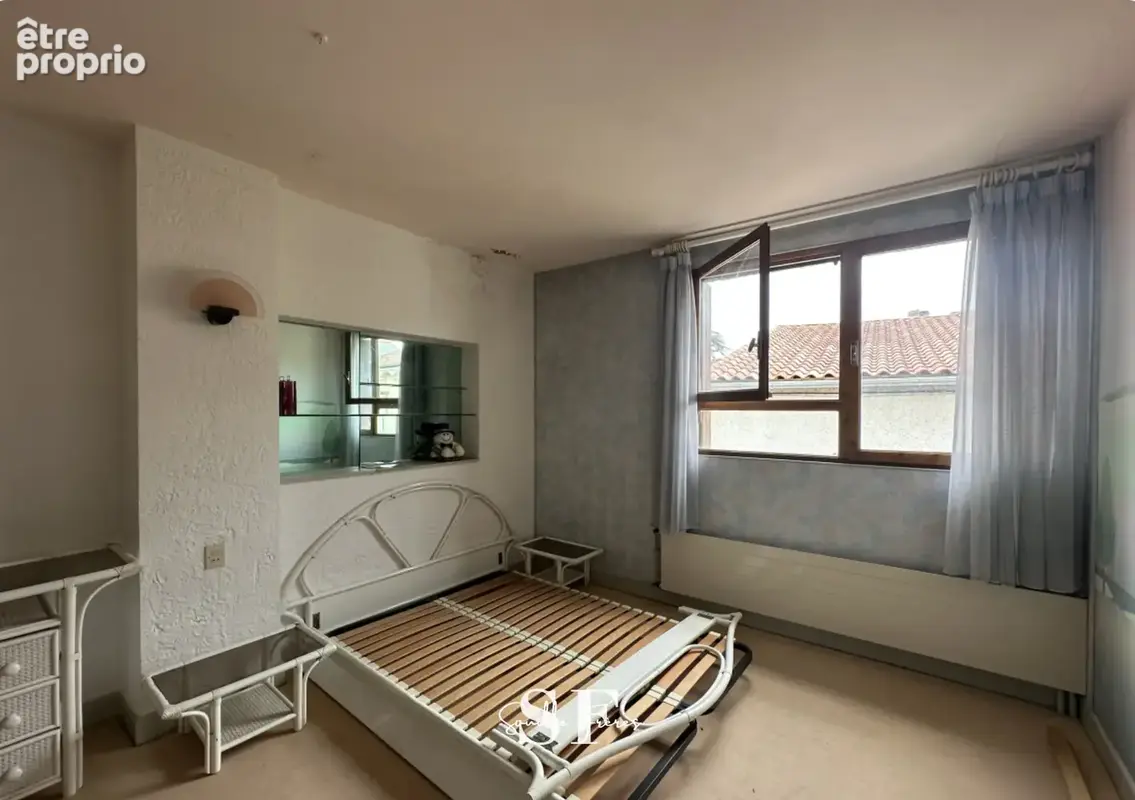 RIVE GAUCHE - Maison de village avec garage et cour proche commodités - photo 9