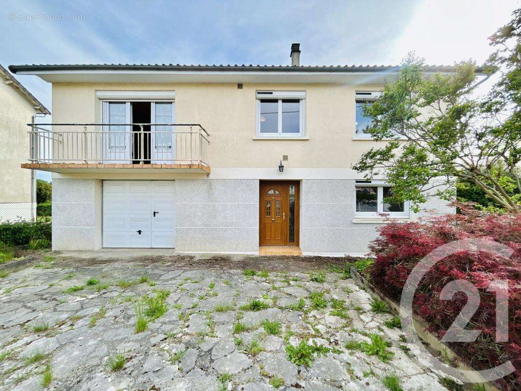 Maison à FEYTIAT