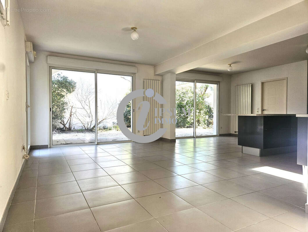 Appartement à CASTELNAU-LE-LEZ