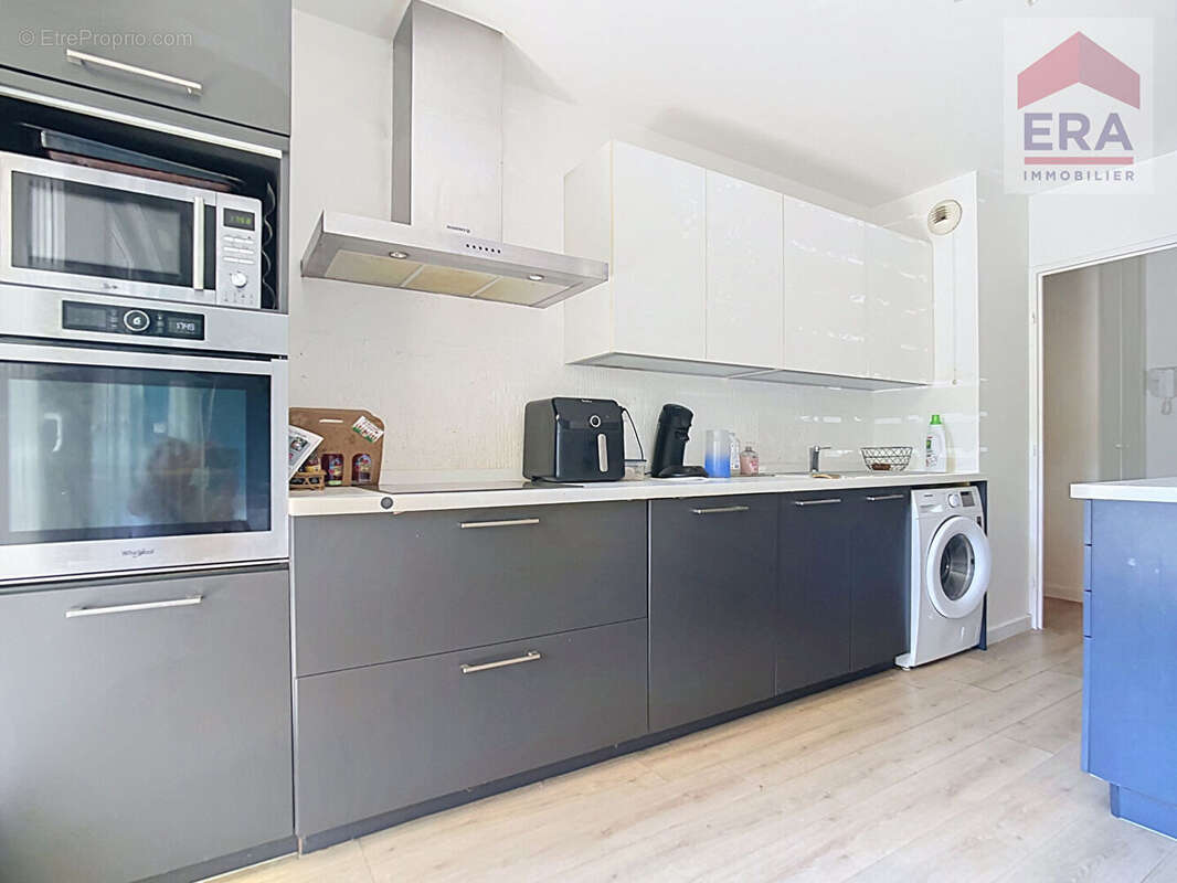Appartement à MARSEILLE-9E