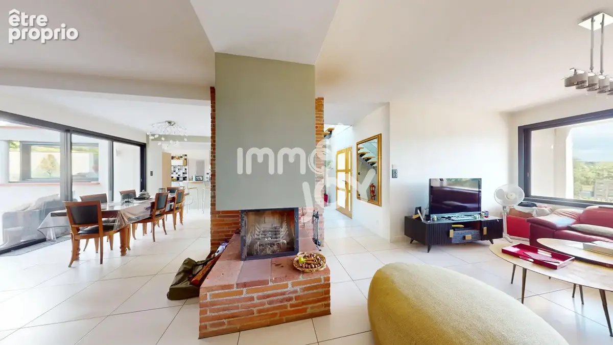 Villa d'architecte 225m2 - 1250m2 - piscine couverte- garage 40m2 - photo 5