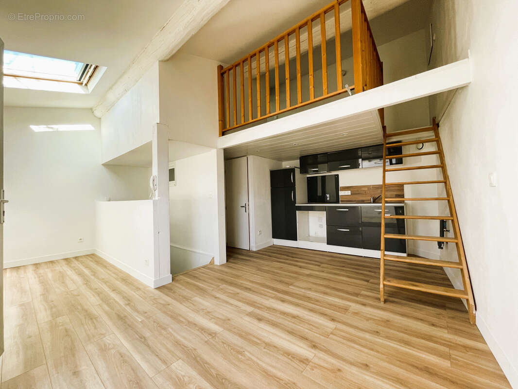 Appartement à PEZENAS