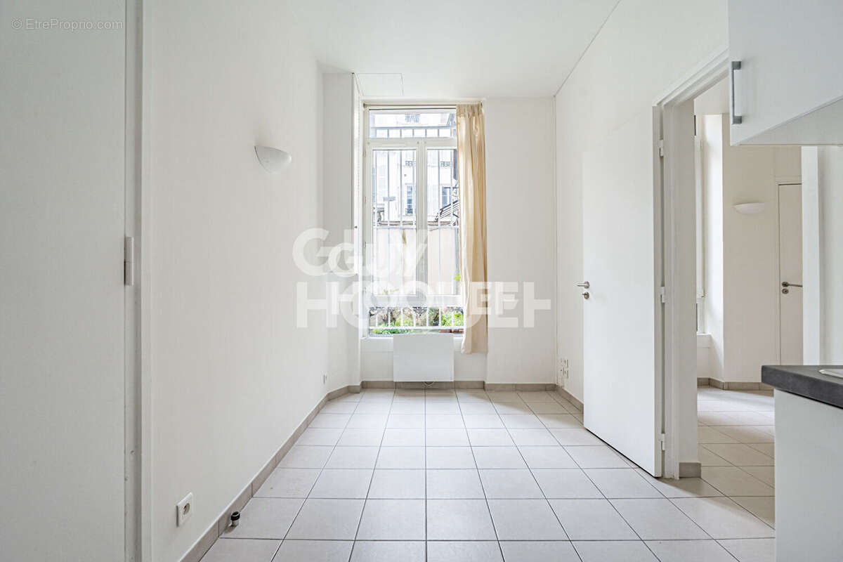 Appartement à PARIS-9E