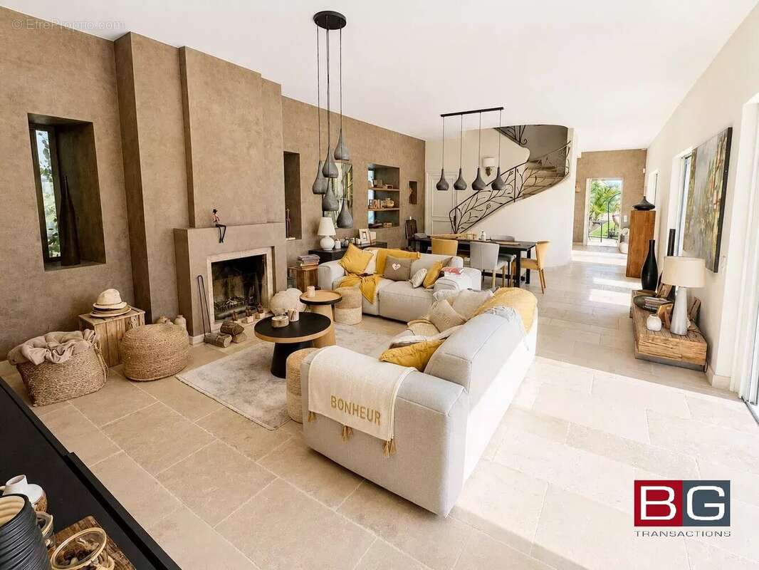 Maison à ANTIBES