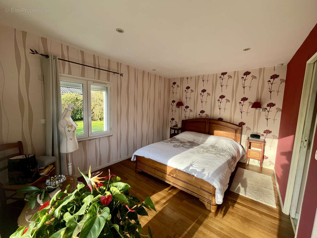 Maison à SAINTE-HONORINE-DES-PERTES