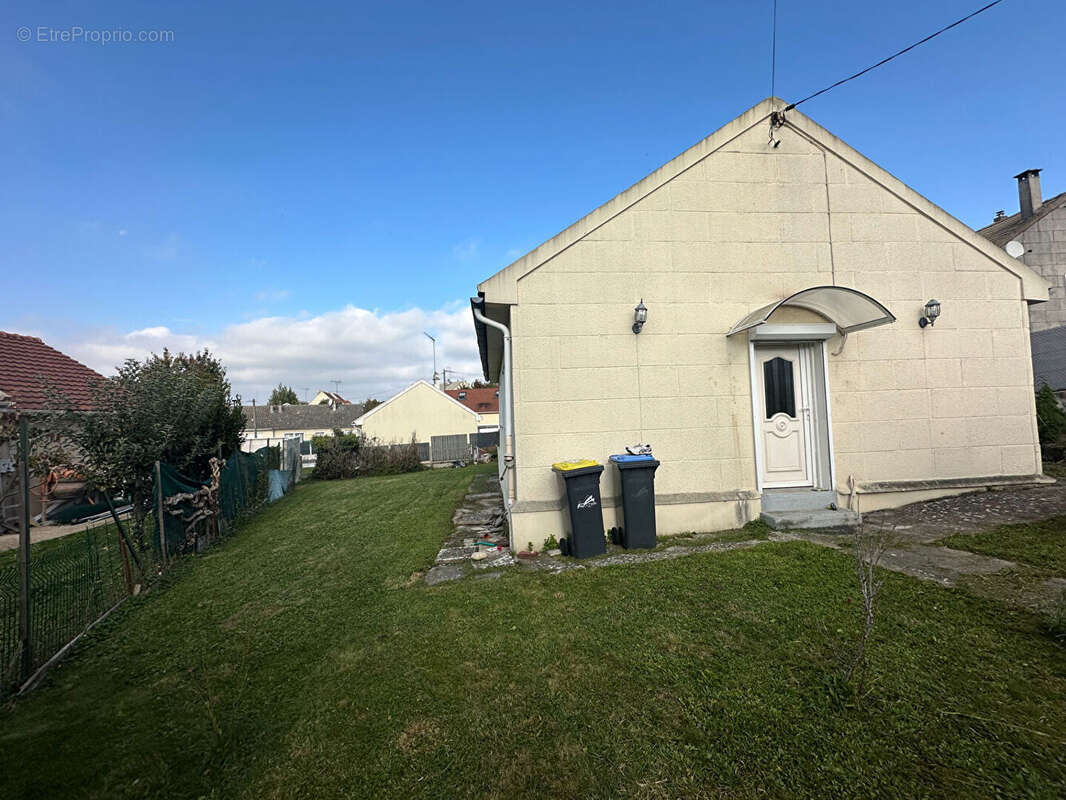 Maison à SAINTE-GENEVIEVE