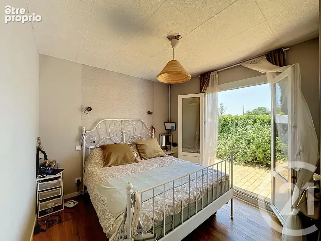 Maison 116 m² à Saint-Priest  - photo 9