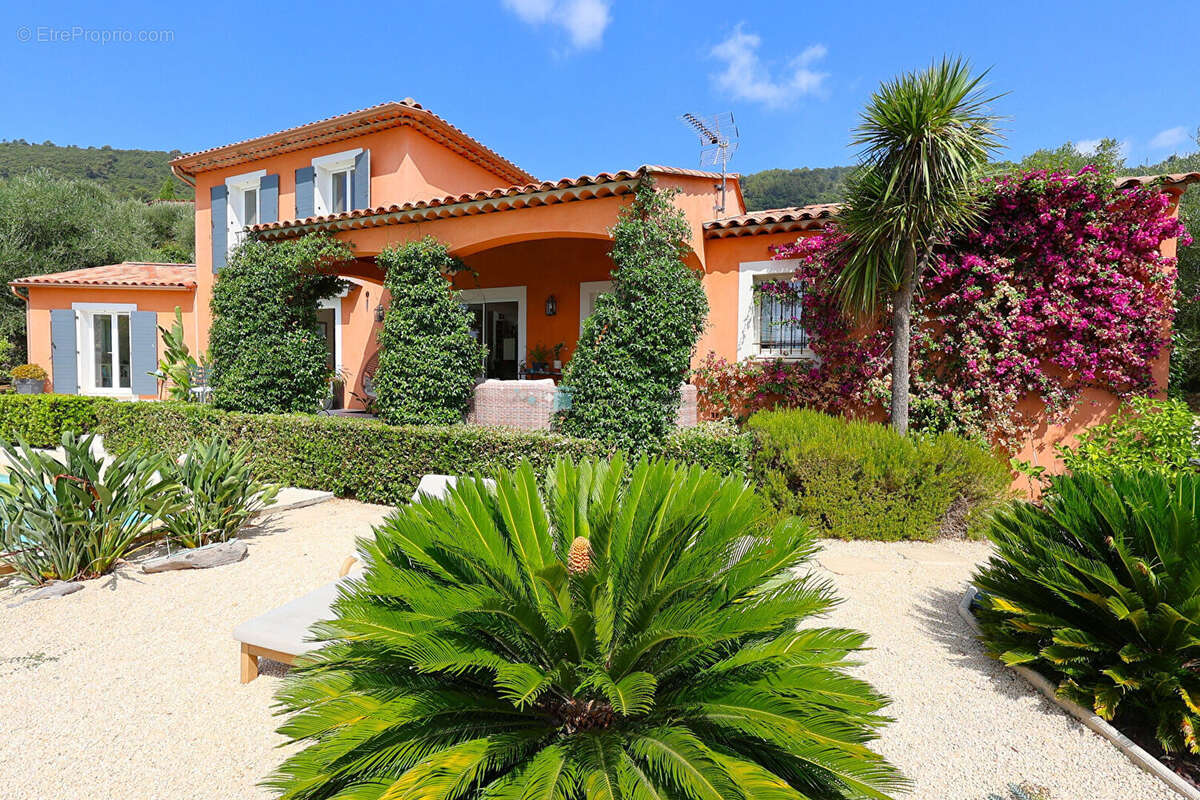 Villa contemporaine avec piscine et bel vue mer 130 m² - photo 2