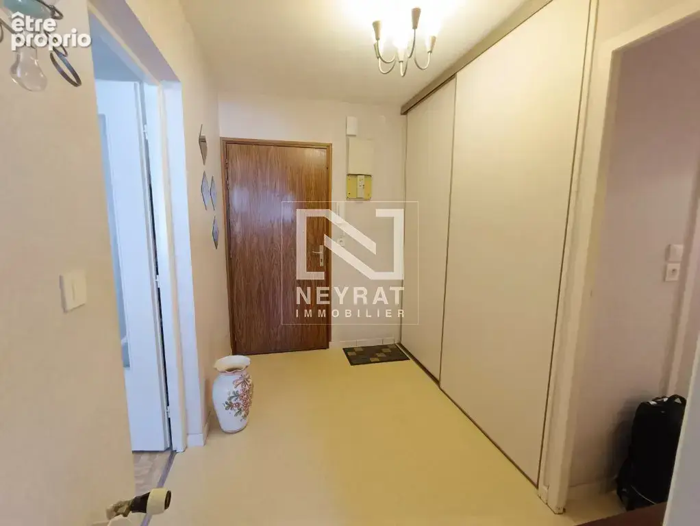 Grand T3 dans résidence avec ascenseur Garage et cave - photo 5