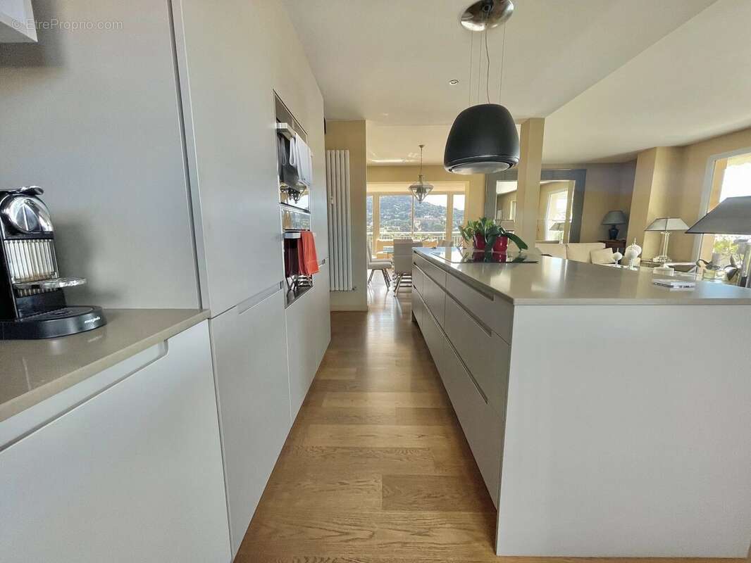 Appartement à LE CANNET