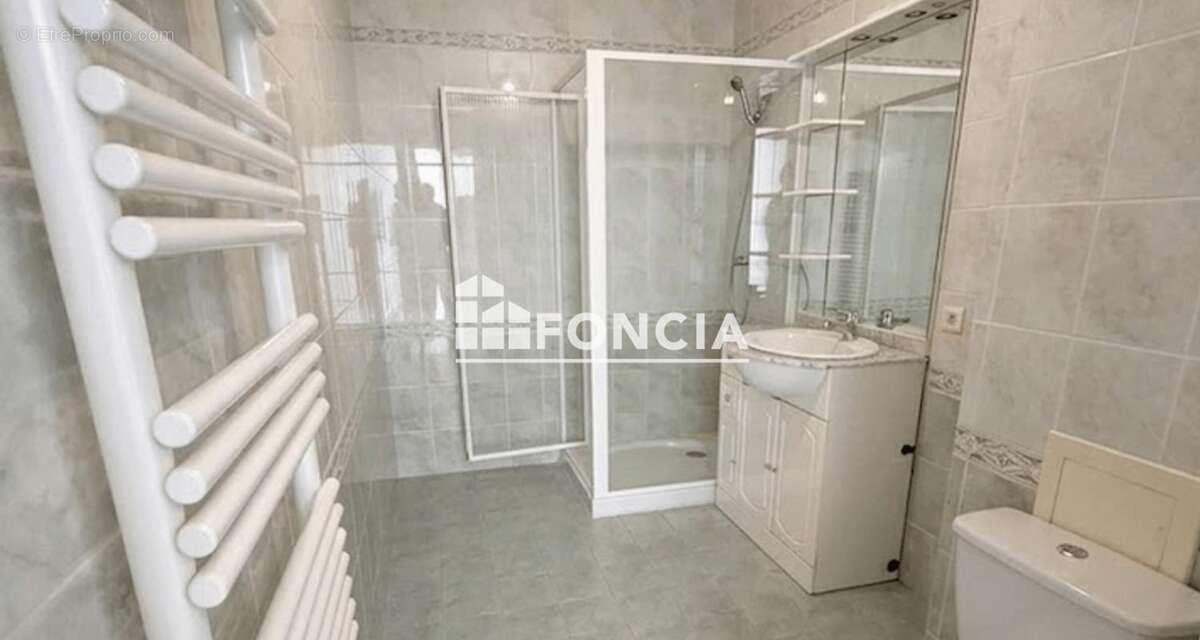 Appartement à VALLEIRY
