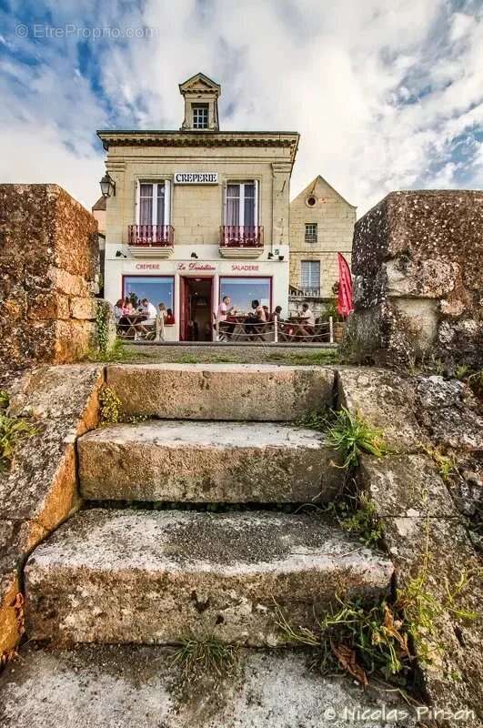 Commerce à MONTSOREAU