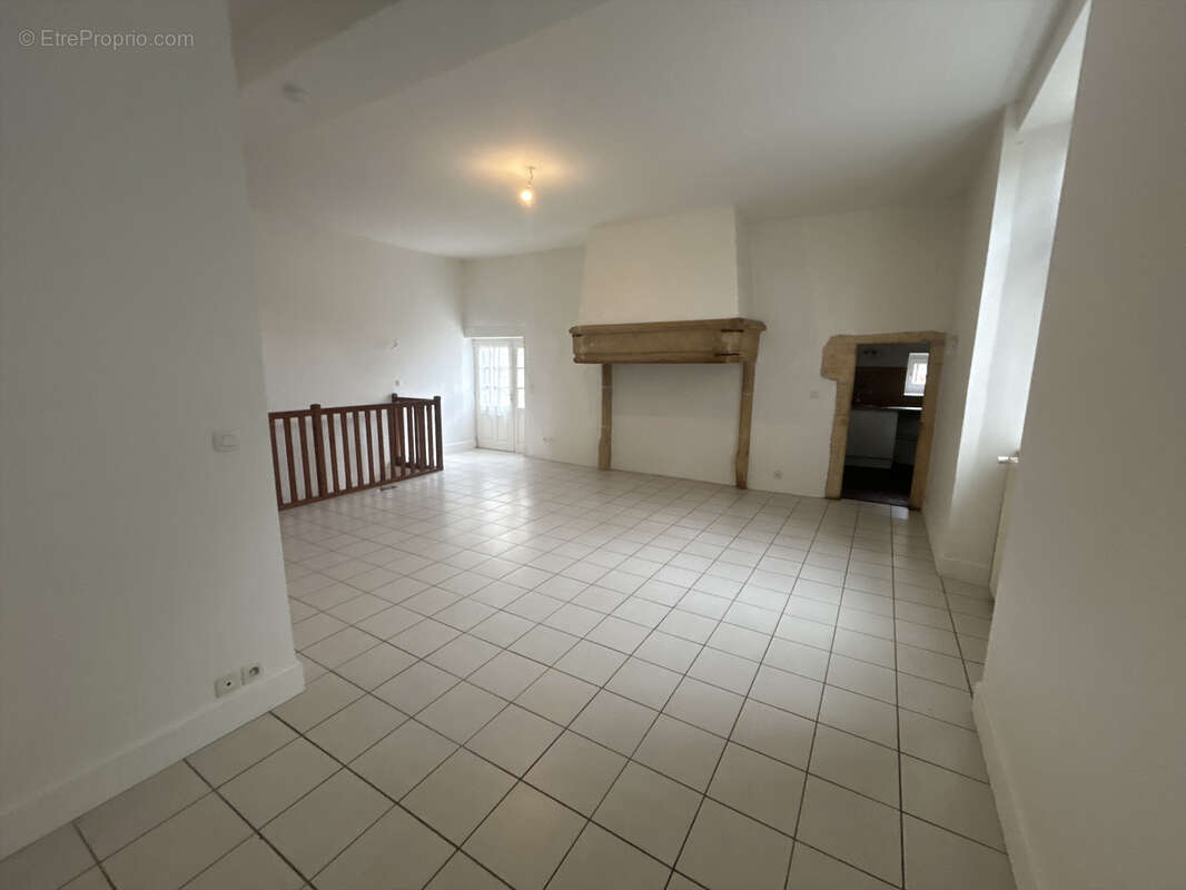 Appartement à ANSE
