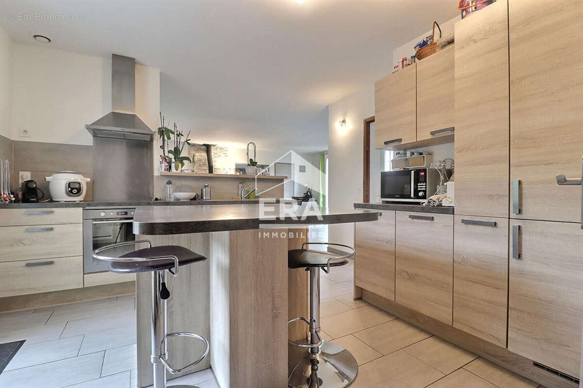 Maison à AUVERS-SAINT-GEORGES