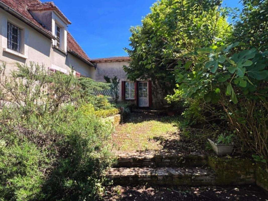 Maison St Sulpice D Excideuil 11 pièce(s) 190 m2 - photo 12