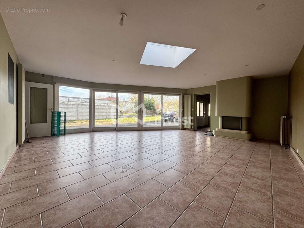 Appartement à HERSIN-COUPIGNY