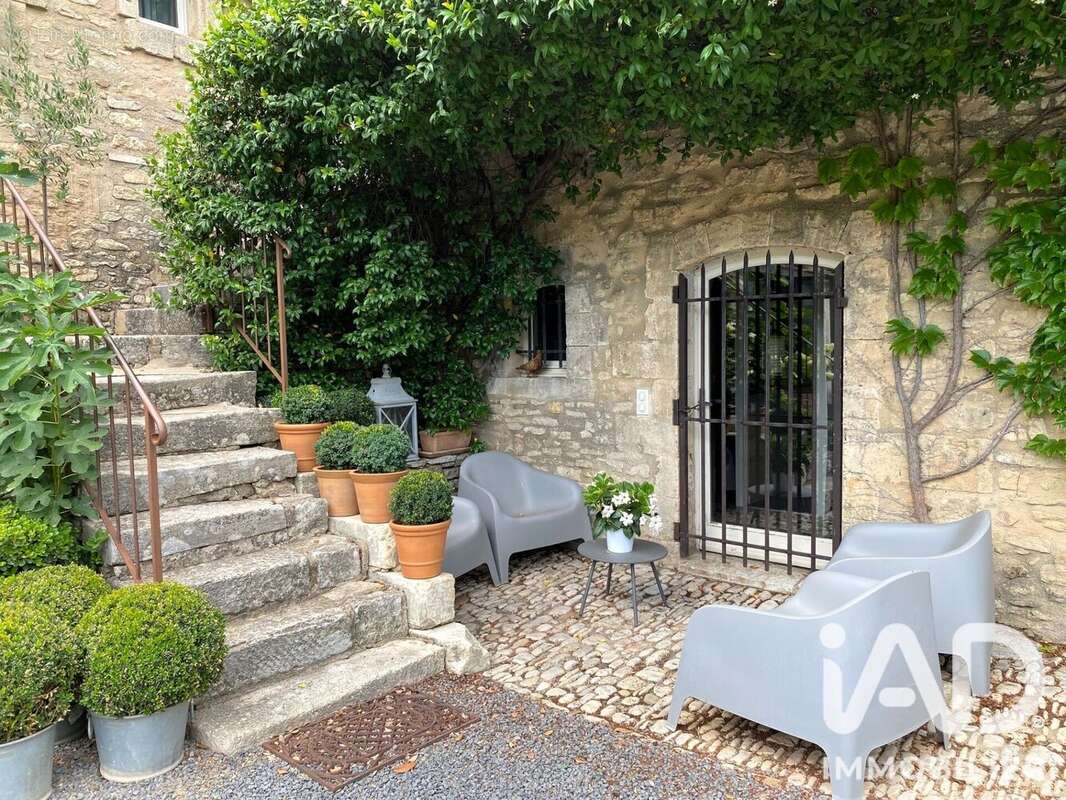 Maison 420 m² à Gordes  - photo 6