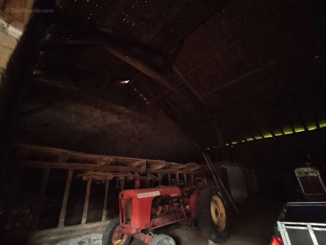 Maison à ORADOUR-SUR-VAYRES