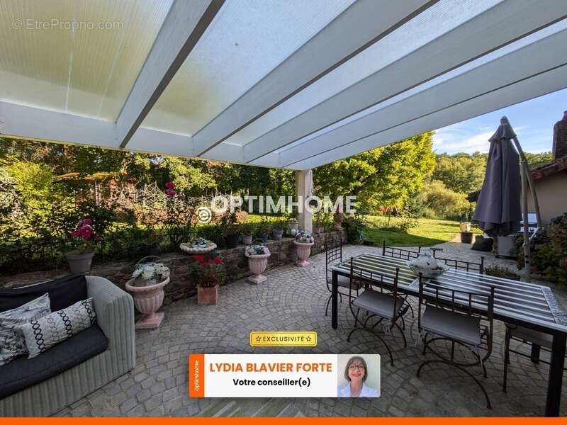 Maison à NEUVIC-ENTIER