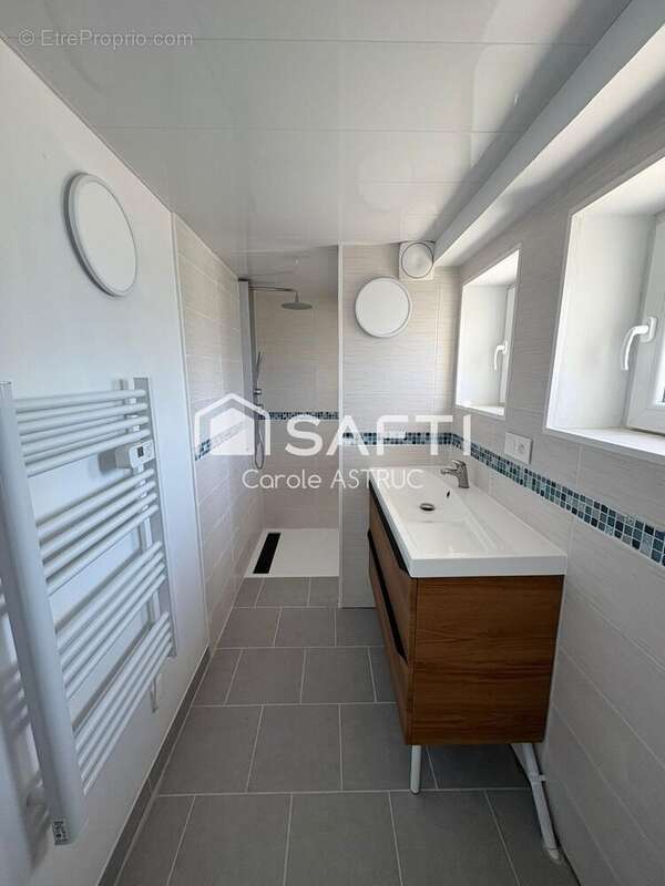Maison 184 m² à Frasne  - photo 5