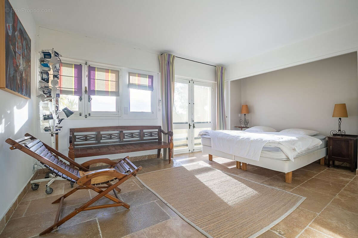 Maison à LE CASTELLET