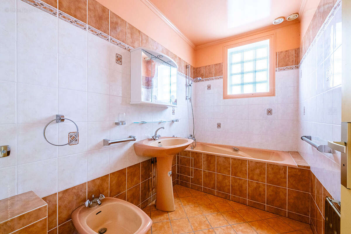 Maison à NOISY-LE-GRAND