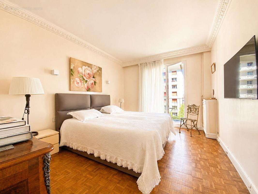 Appartement à PARIS-12E