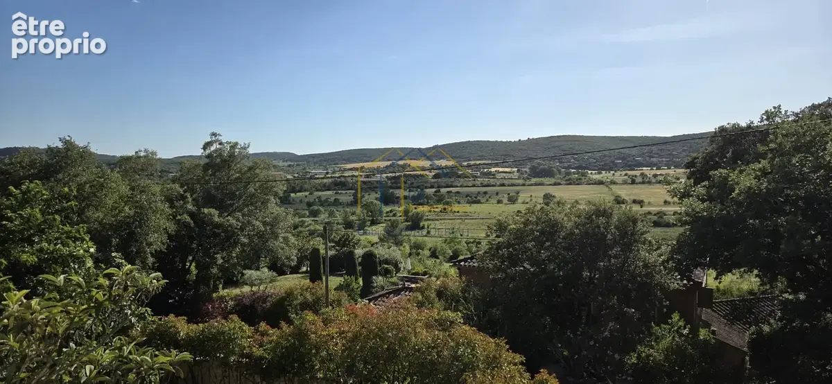 Villa traditionnelle de 10 pièces sur 2100m2 de terrain avec piscine - photo 12