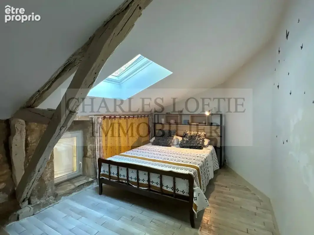 Superbe ensemble immobilier comprenant deux grandes maisons, deux piscines et dépendance sur un terrain de plus 8400 m², proche  - photo 14