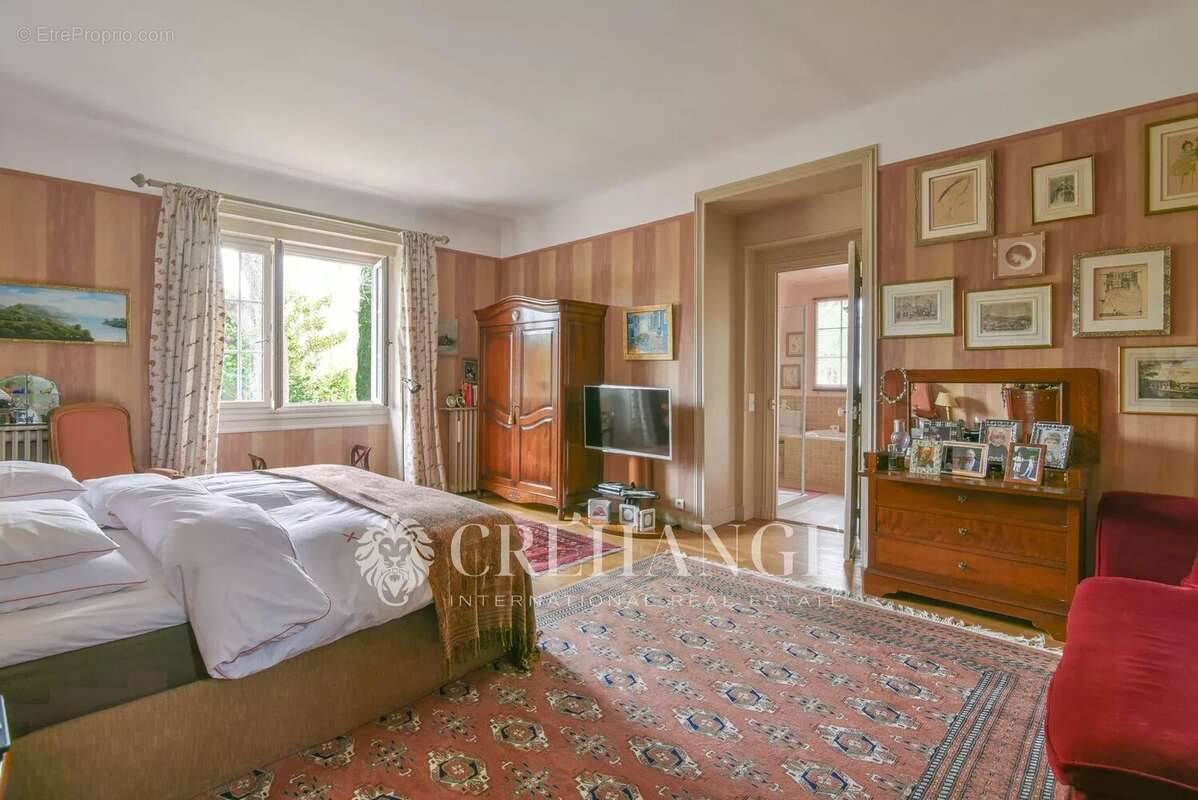 Maison à LE VESINET