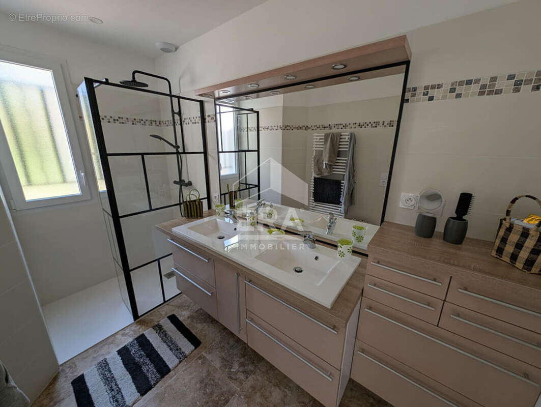 Maison à MONTPON-MENESTEROL