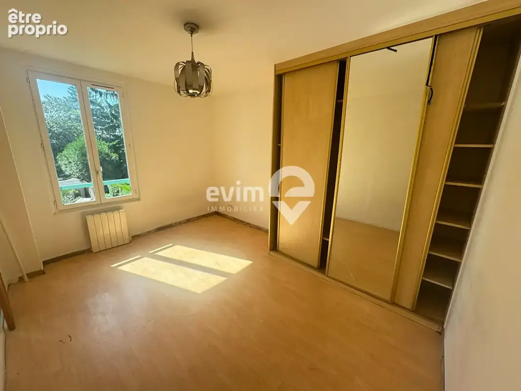 Appartement F2 avec jardin privatif - Proche centre-ville - photo 2