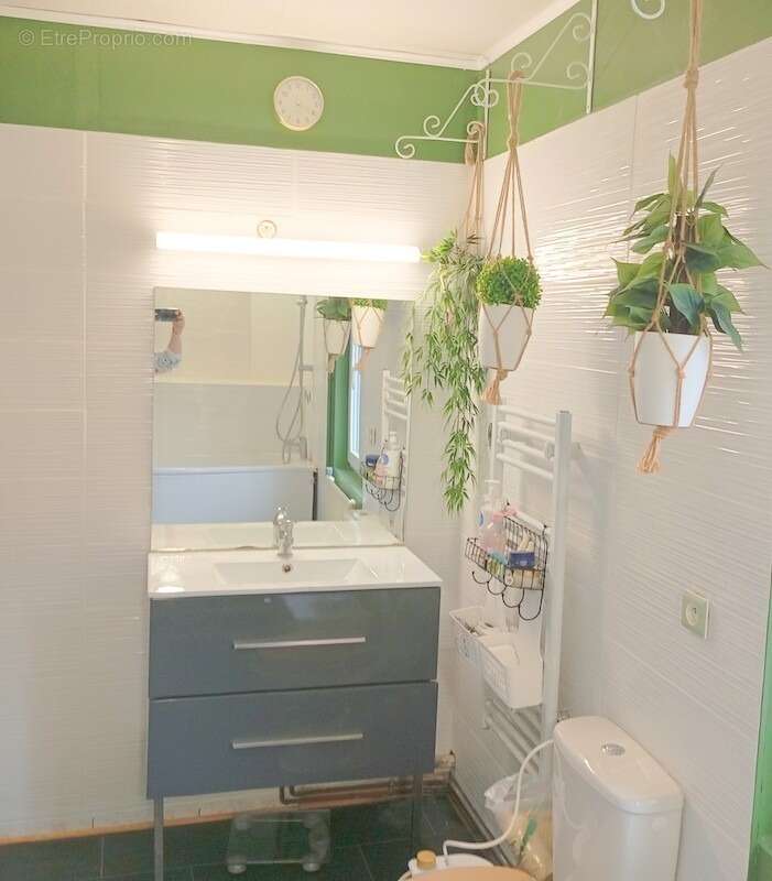 Maison à COURMELLES