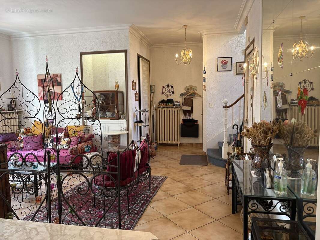 Maison 120 m² à Villeurbanne  - photo 4