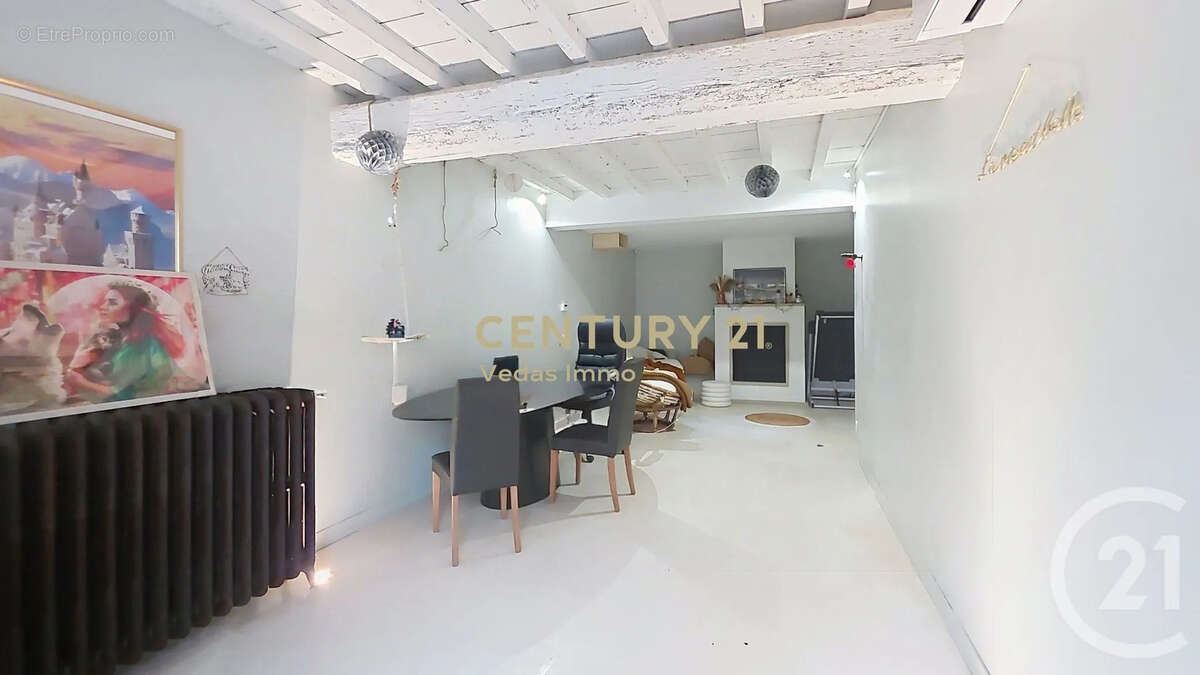 Maison à SAINT-JEAN-DE-VEDAS