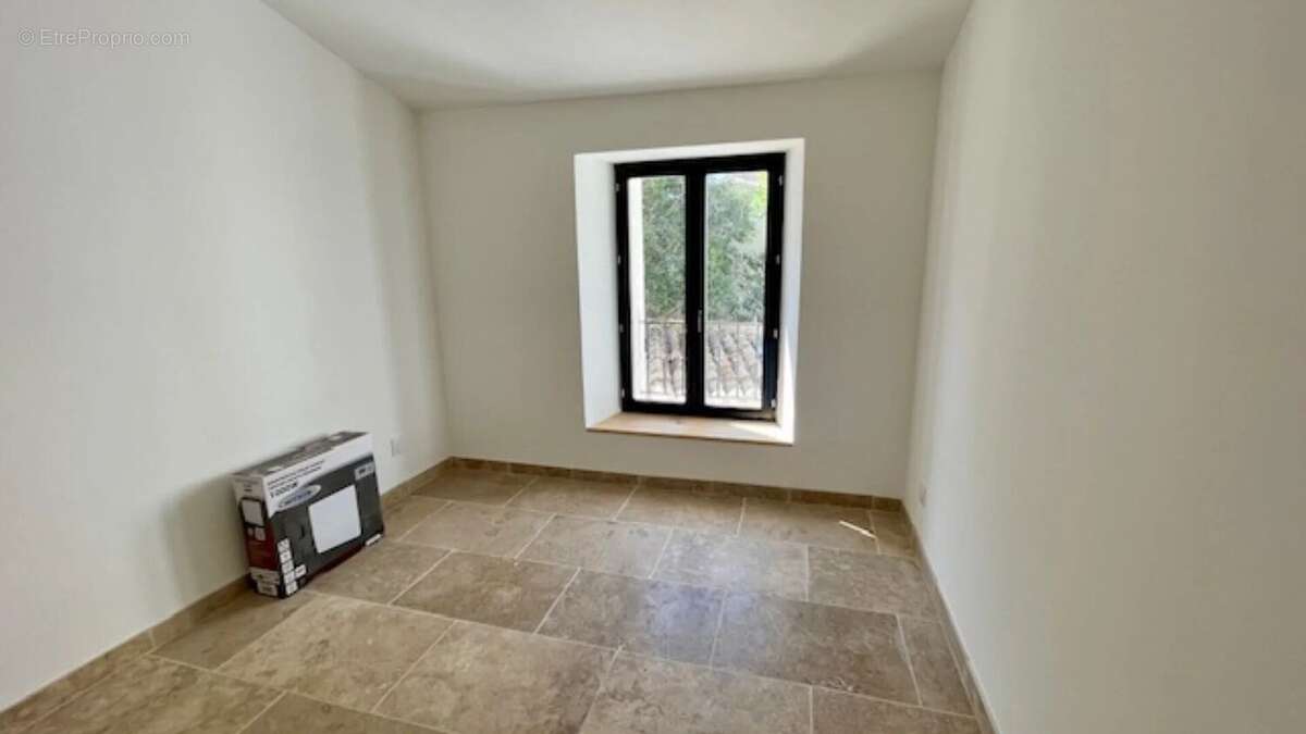 Maison à CHATEAURENARD