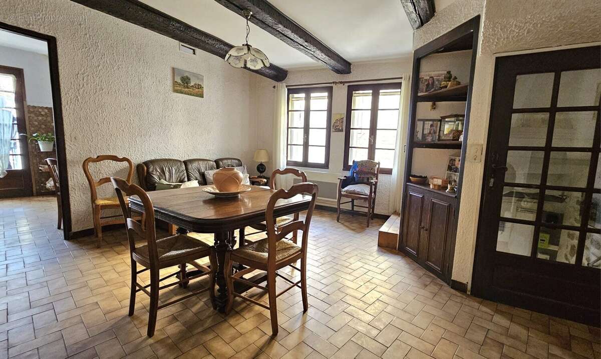 Maison à MONTPEZAT