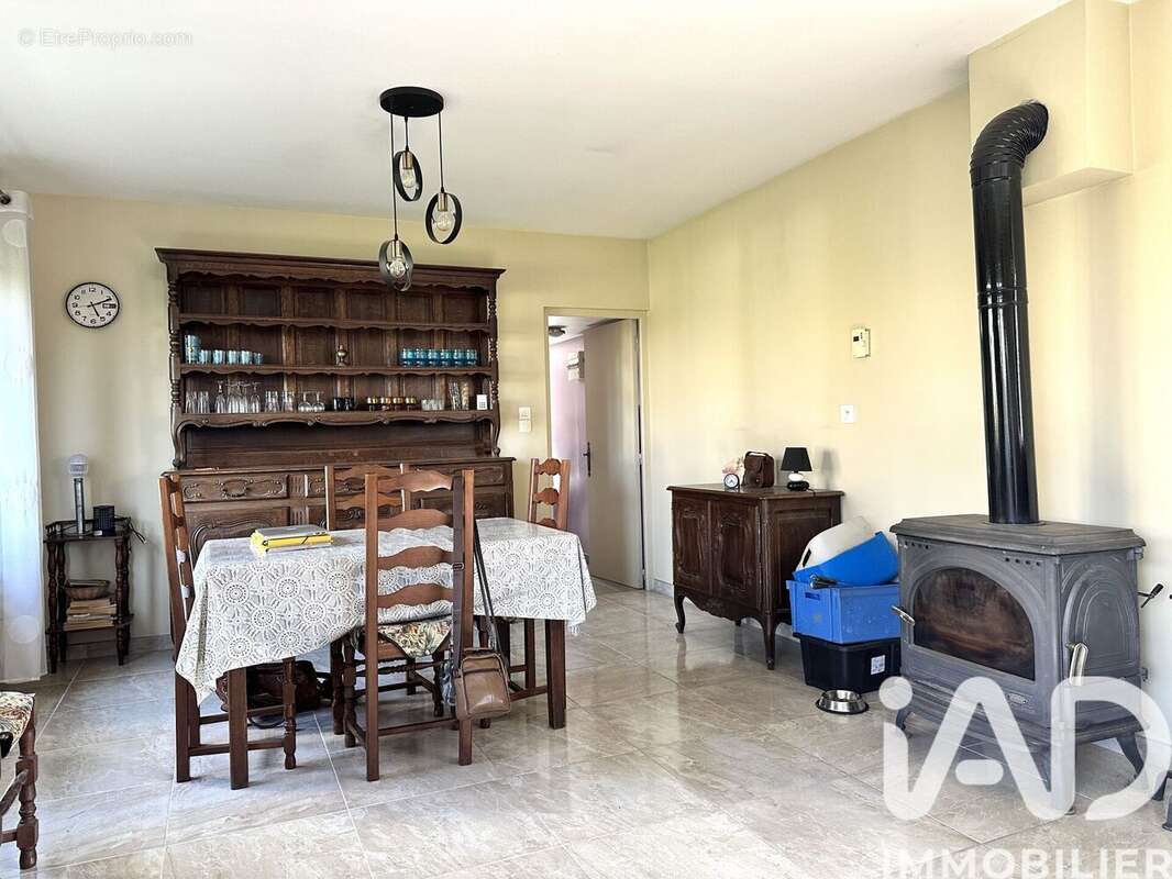 Photo 3 - Maison à VULAINES