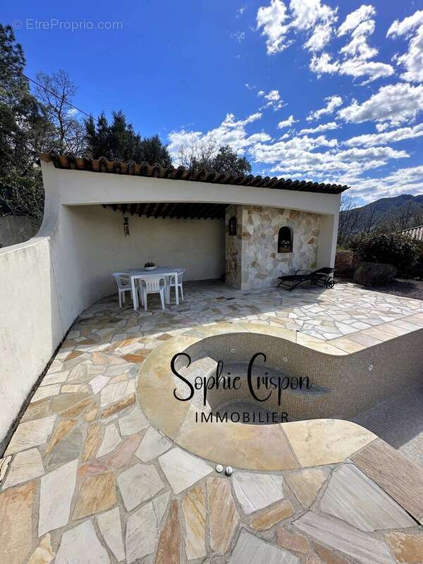 Maison à LES ADRETS-DE-L'ESTEREL