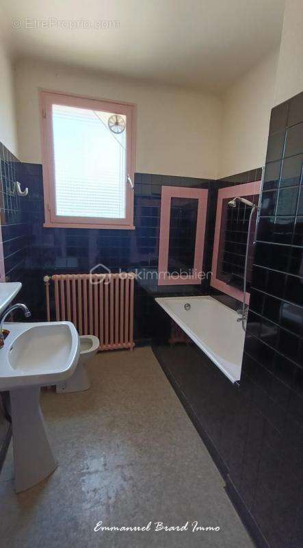 Maison à MONTMORILLON