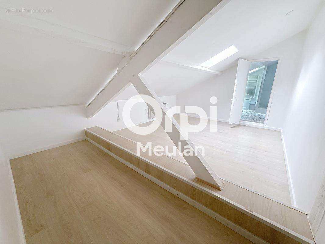 Appartement à MEULAN