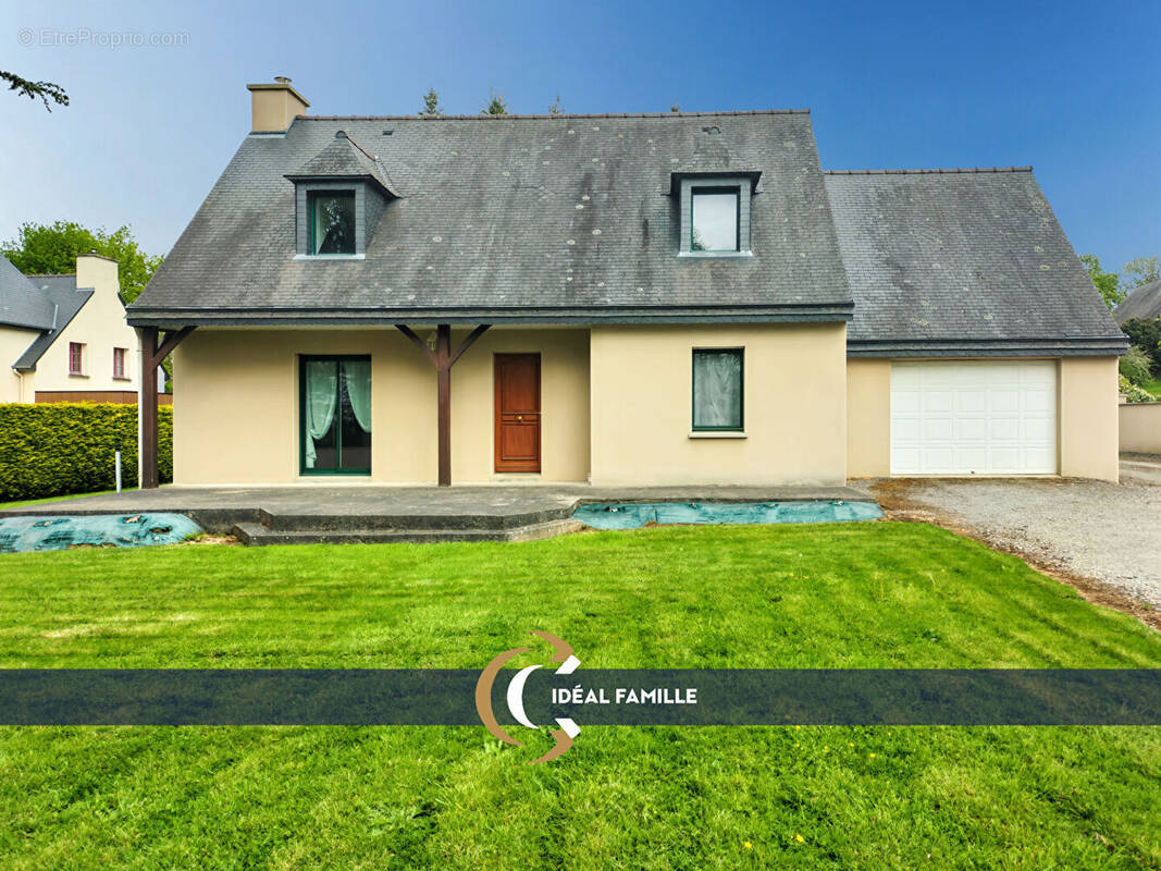 Maison à LA CHAPELLE-AUX-FILTZMEENS