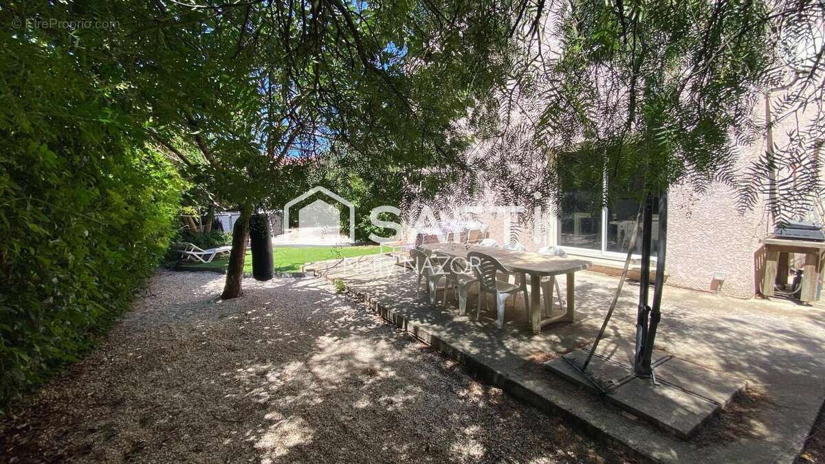 Photo 2 - Maison à SAINT-LAURENT-DE-LA-SALANQUE