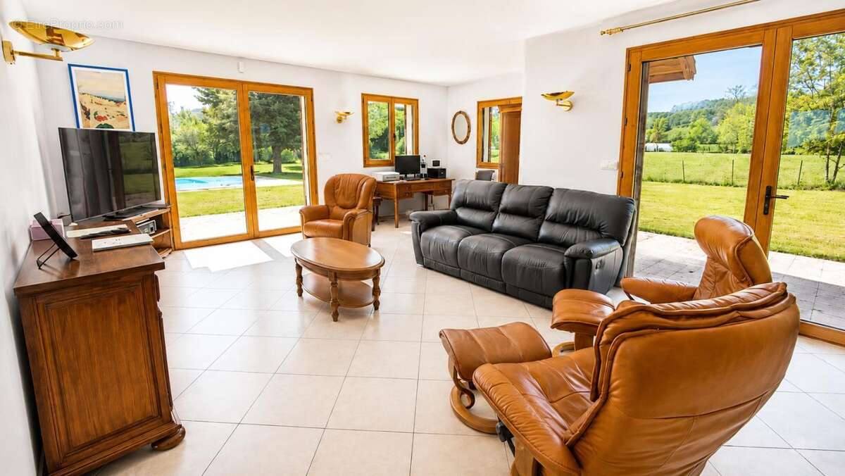 Maison à LES ABRETS