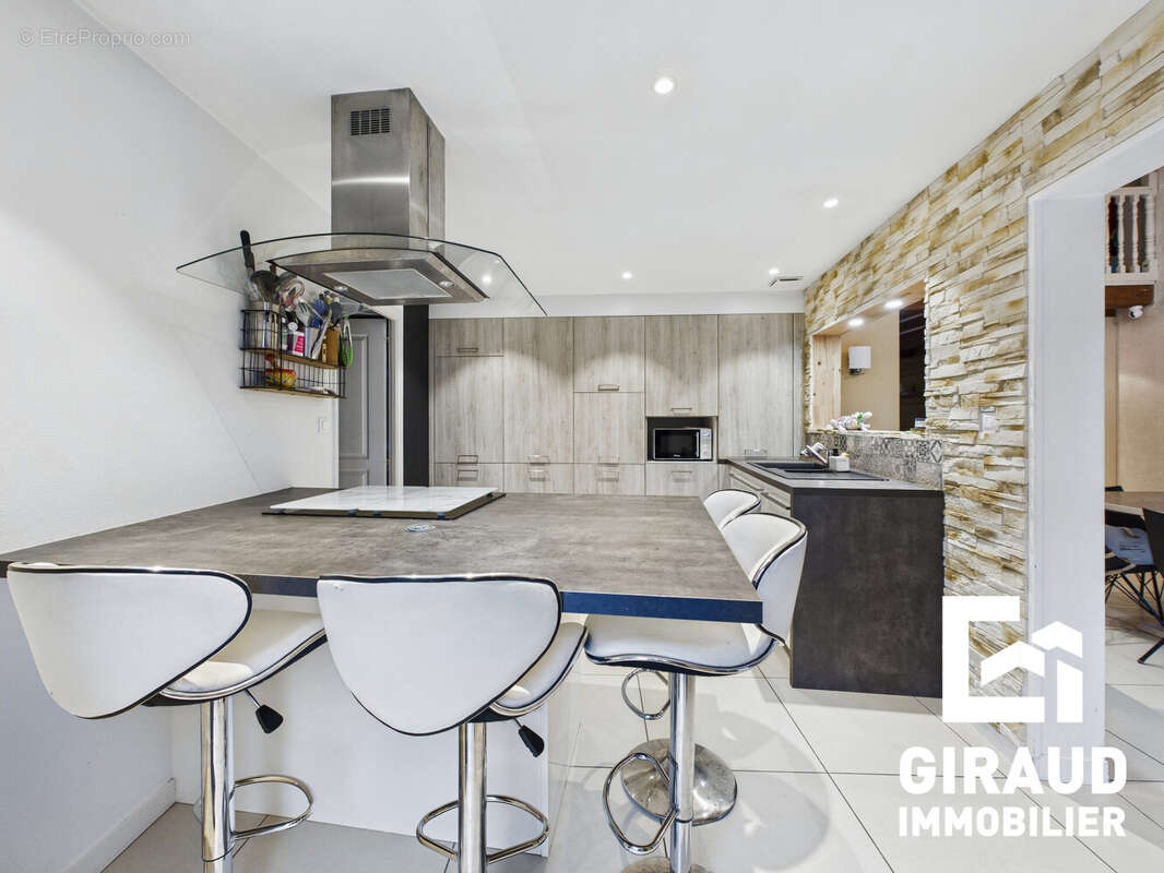 Maison 131 m² à Antigny  - photo 4