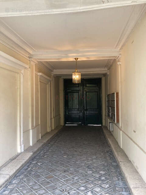 Appartement à PARIS-7E