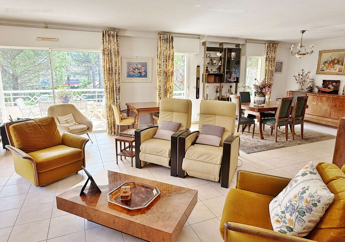 Appartement à SAINT-RAPHAEL