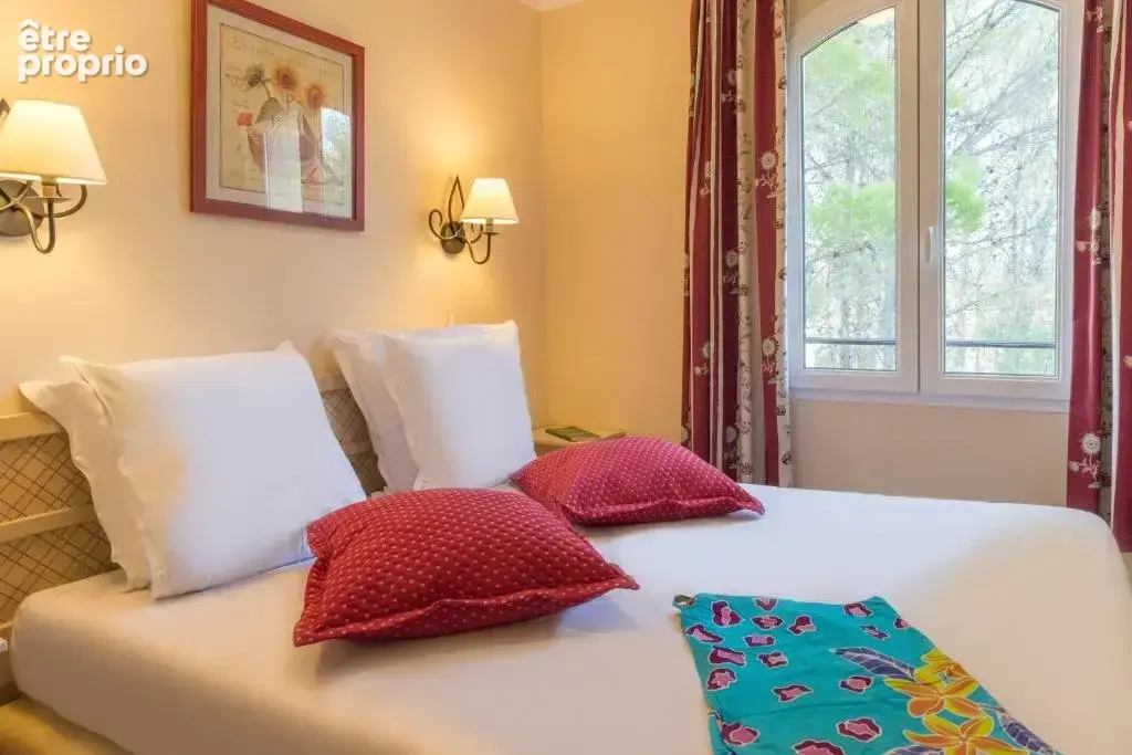 INVESTISSEMENT LOCATIF  GROSPIERRES  Résidence Tourisme Pierre & Vacances Village Le Rouret - 6,15 % de rentabilité - photo 5
