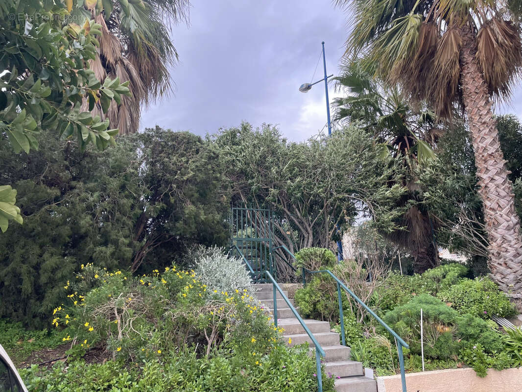 Appartement à HYERES