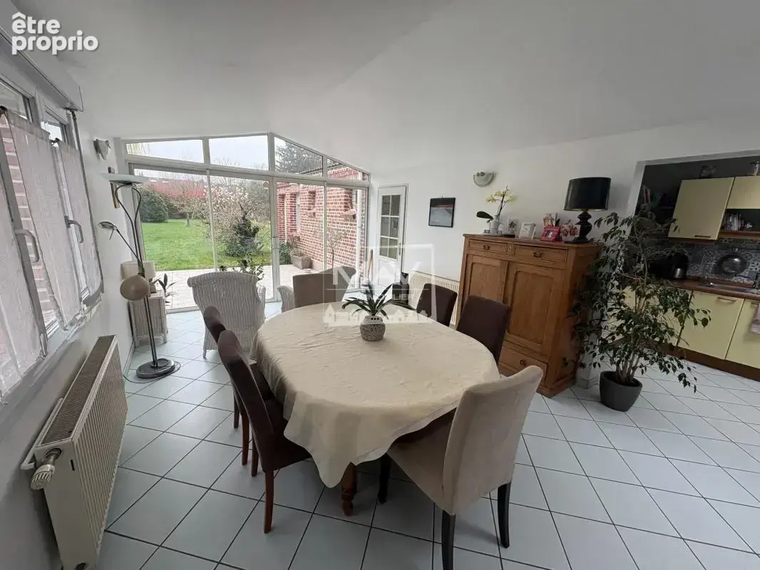 Maison 5 pièces 144 m² à vendre à Marcq-En-Baroeul (59700) - photo 2
